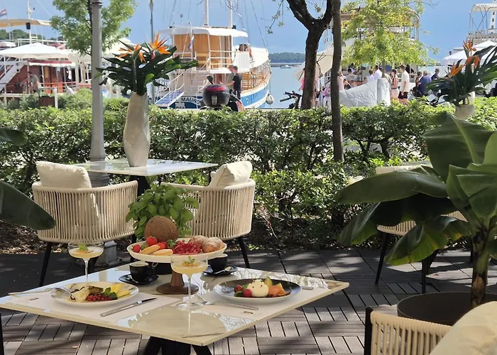 Boutique Mauro 4*