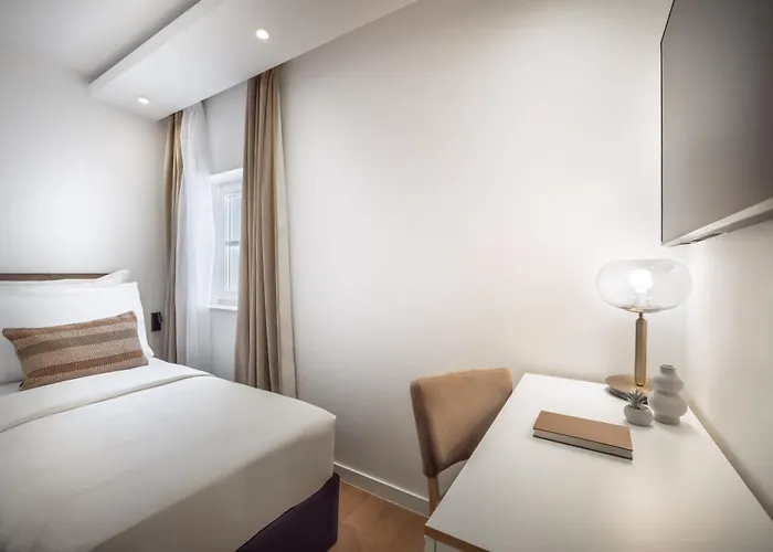 Boutique Mauro 4*