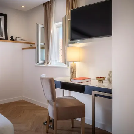 莫罗精品酒店 4*