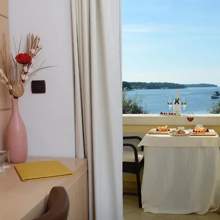 莫罗精品酒店 4*