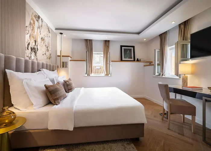 Boutique Mauro מלון 4*