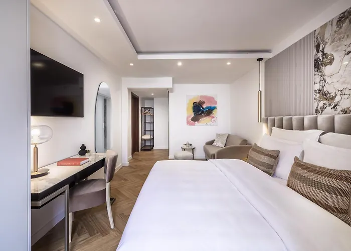 Boutique Mauro מלון 4*